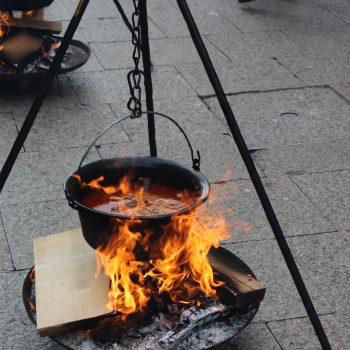 Rotarijanci kuhali humanitarnu karnevalsku maneštru